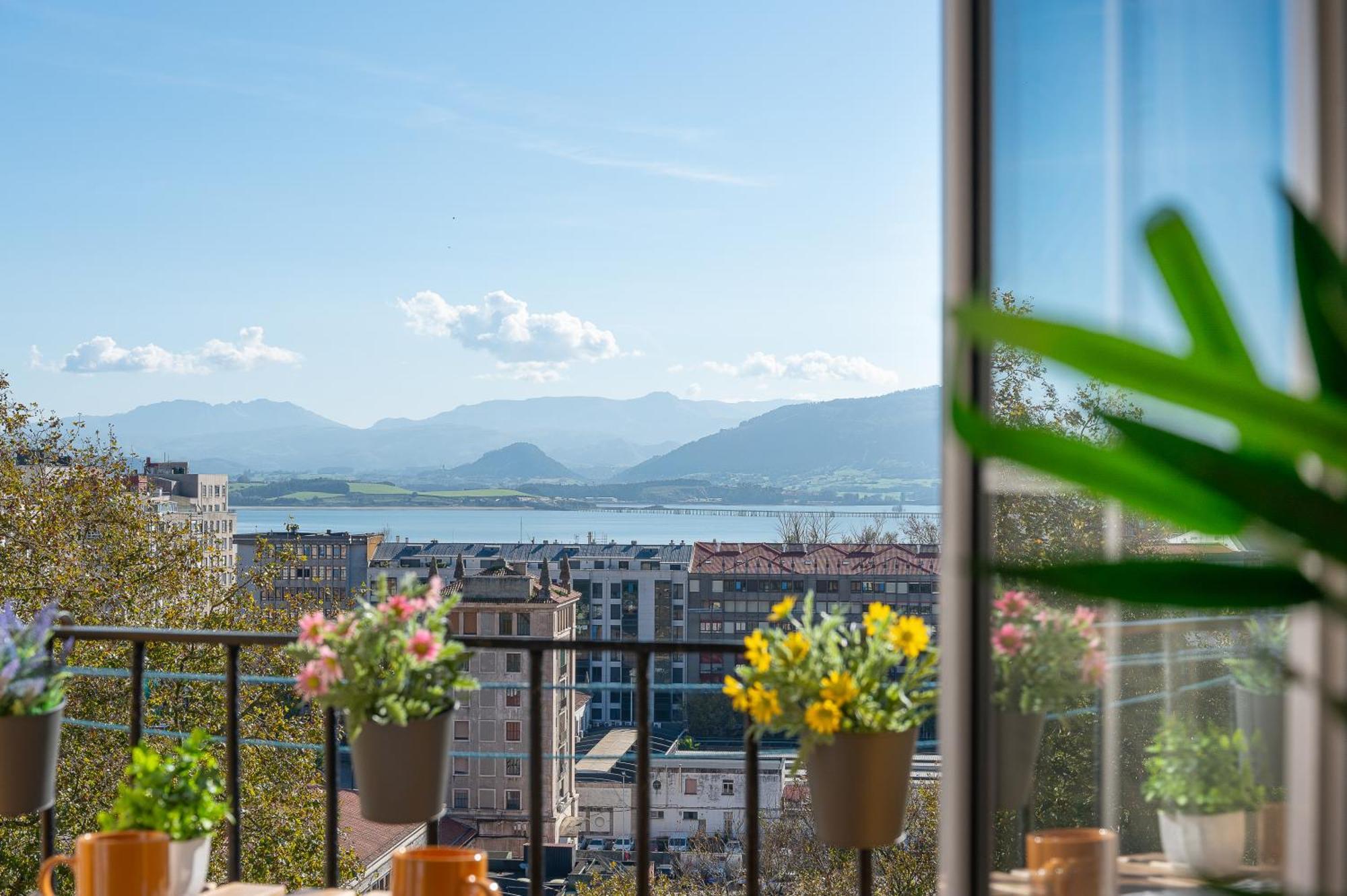 Apartamento En El Corazon De La Ciudad Junto A Las Estaciones Santander Exterior foto